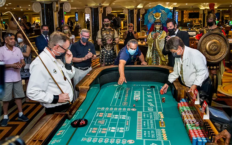 Các vai trò trên bàn Craps tại sảnh casino trực tuyến